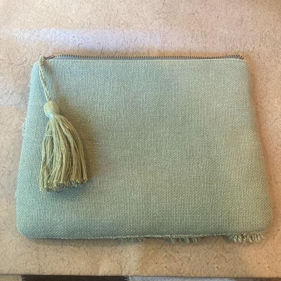 Universal Thread Clutch - Picture 2 of 8